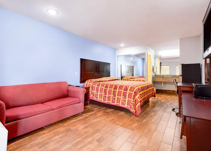 Hotel O Luxury Inn Channelview Baytown I-10