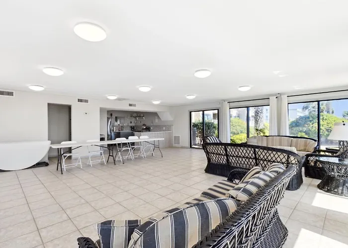 Steps To Oceanside Condo