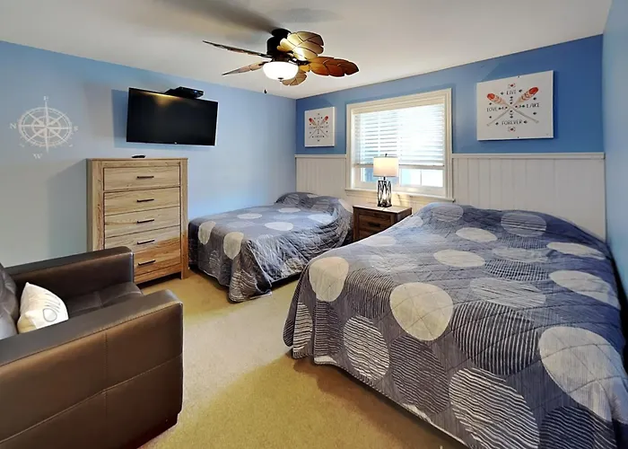 Put-In-Bay Waterfront Condo #104