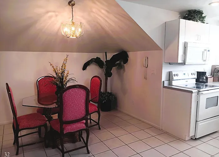 The Cozy Inn