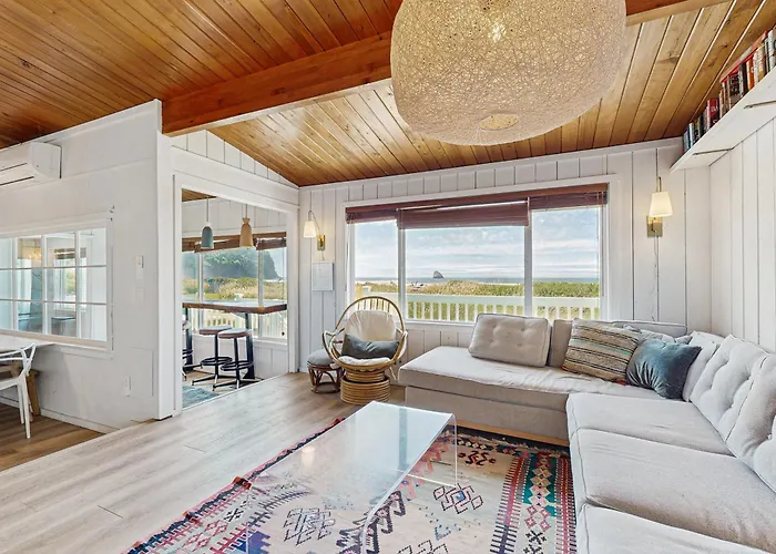 Cape Meares Beach Getaway