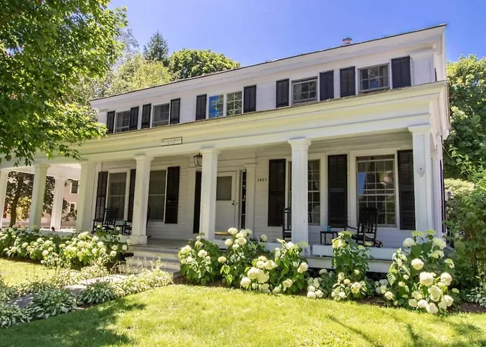 Picture Postcard Mansion In Manchester Village