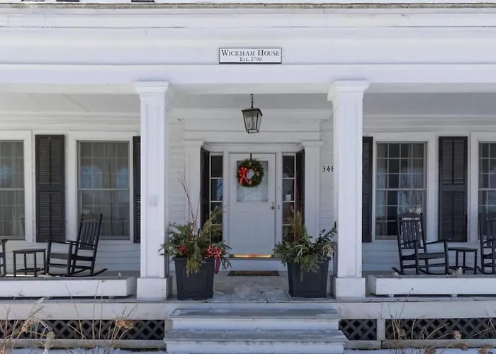 Picture Postcard Mansion In Manchester Village