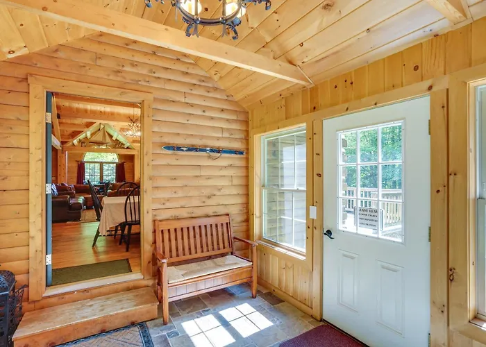 4 Mi To Mount Snow: West Dover Cabin W/ Game Room