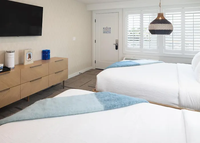 Oceaneer Hotel
