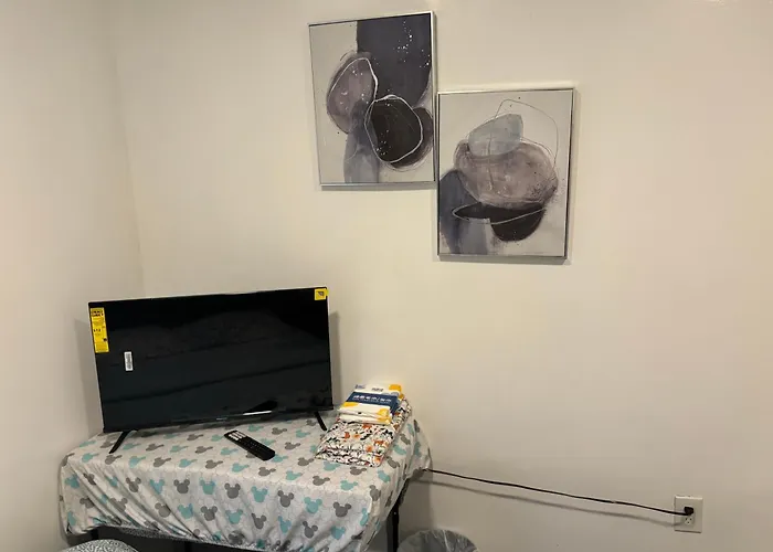 Brand New Bedroom With Tv Next Jhu