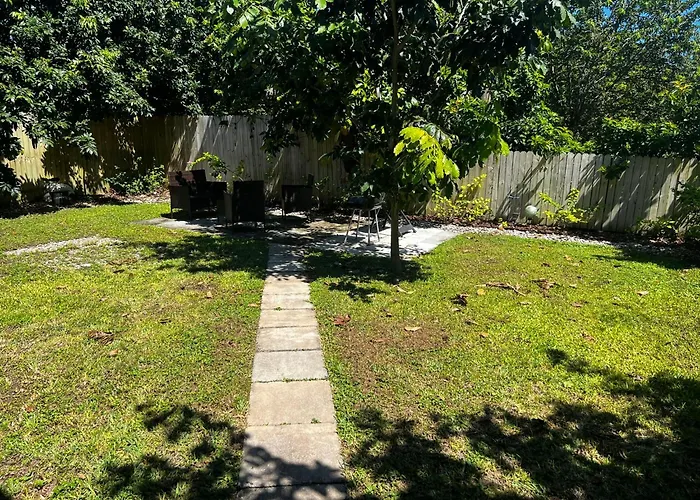 Tiny Farm Retreat Near Miami, Nature And Animal Experience
