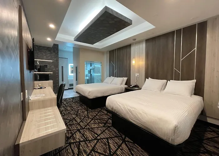 Comfeeni Inn And Suites