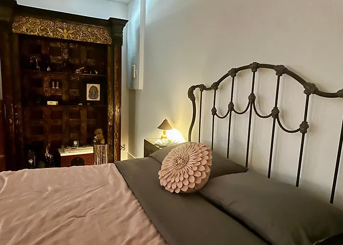 Flora'S Garden Apartment/Studio