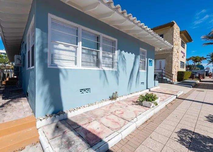 Tropic Isle Boutique Hotel