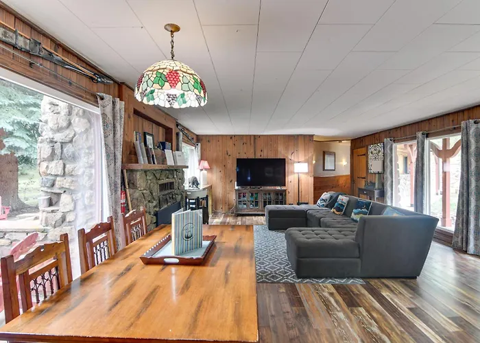 Charming Idaho Springs Retreat On Chicago Creek!
