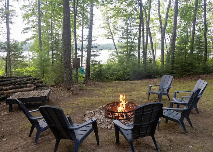 Rhinelander Waterfront Cabin W/ Deck & Fire Pit!