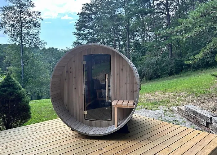 Peak Fall View Cabin With Stargazing Dome, Sauna, Hot Tub, Pickleball, Firepit