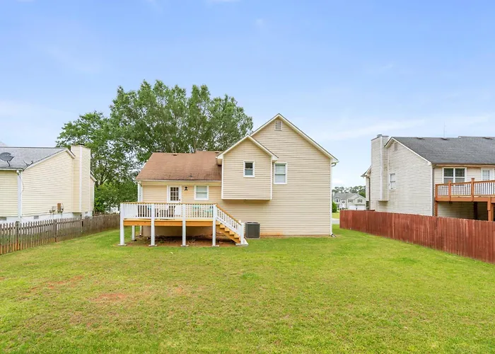 Peaceful 3Br Stay Near Piedmont Medical Center
