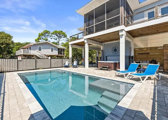 Fruitcakes- Private Pool- Hot Tub- Pet Friendly