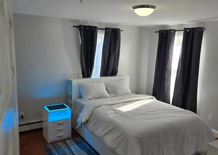 Cozy Nest Getaway Near Boston!