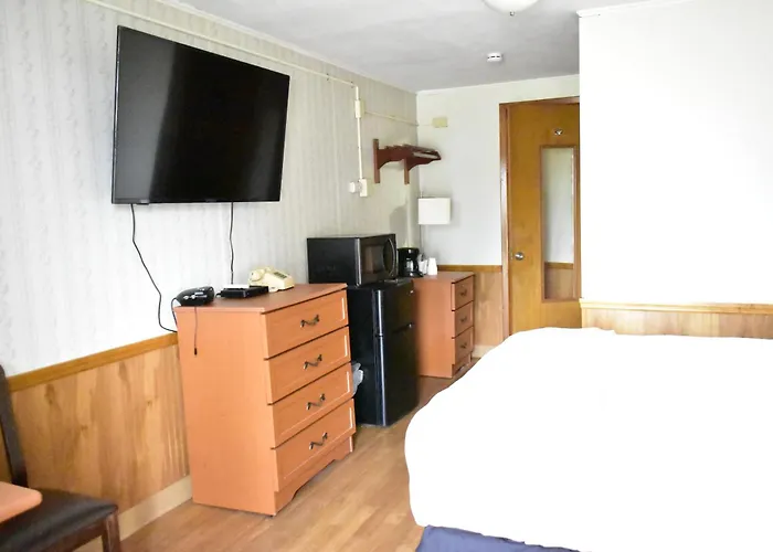 Hampton Motel