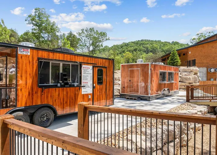 Elegant 3-Bedroom Retreat At Tall Timbers Resort