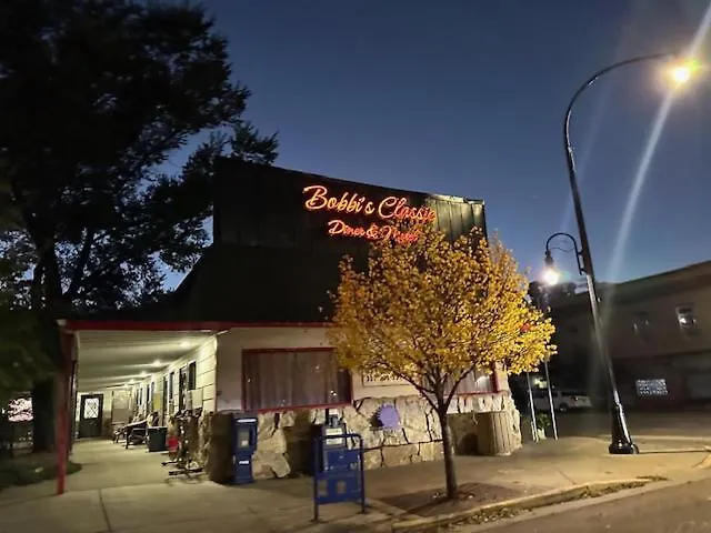 Bobbi'S Classic Motel