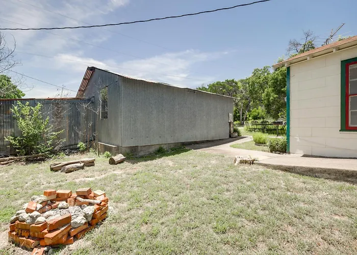 On-Site Trails! Cozy Whitney Cottage 2 Mi To Lake