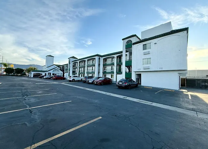 Casa Blanca Hotel - Corona