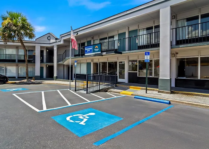 Suburban Studios Orange Park - Jacksonville Near Naval Air Station