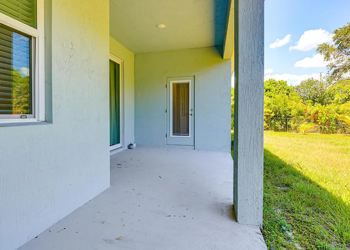 Spacious Home Near Dtwn Psl: Travel Nurses Welcome