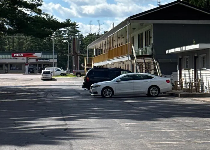 Lake Aire Motel