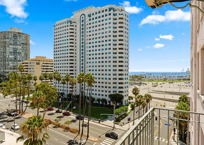 Ocean View Studio Near Convention Center And Beach
