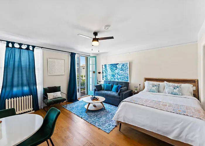 Ocean View Studio Near Convention Center And Beach