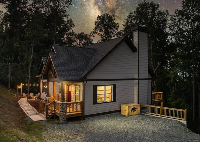 Vineyard Mountaintop Cottage