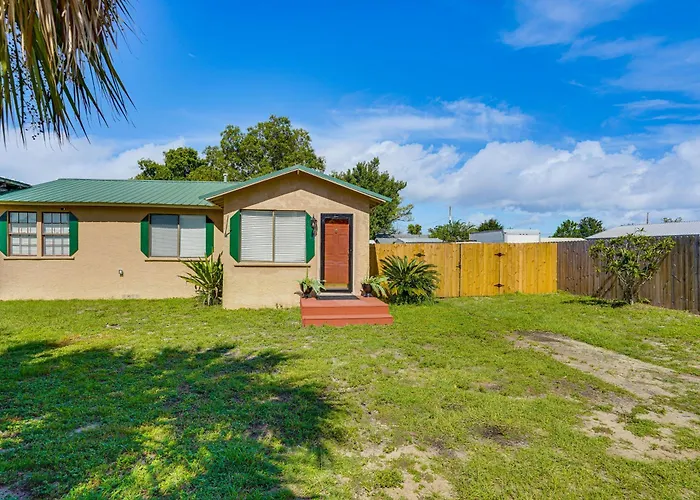 Sunny Panama City Escape W/ Pool & Deck!