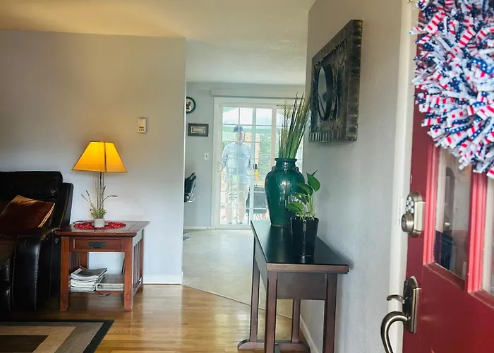 Emerald City 3 Bedroom 1 Bath Home