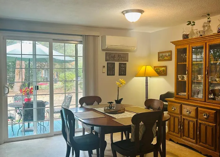 Emerald City 3 Bedroom 1 Bath Home