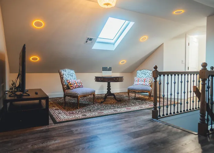 Beach Retreat 4900 Sqft, F1 Vr Sim, Up To 21 Guests