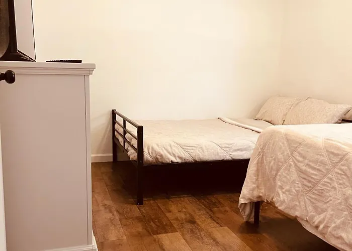 Peaceful 2-Br Retreat In The Heart Of Kingman