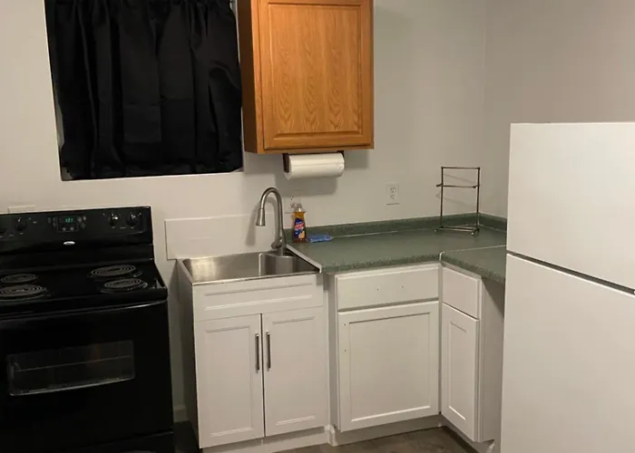 Taylor 1 Bedroom Suite Full Kitchen Private Gated Yard Arts Roosevelt Row Convention Center Stadiums Asu Airport Downtown Phoenix