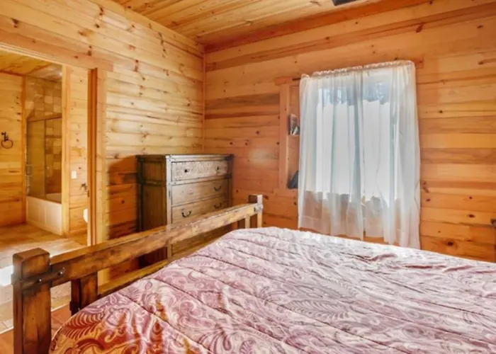 Phantom Canyon Resort