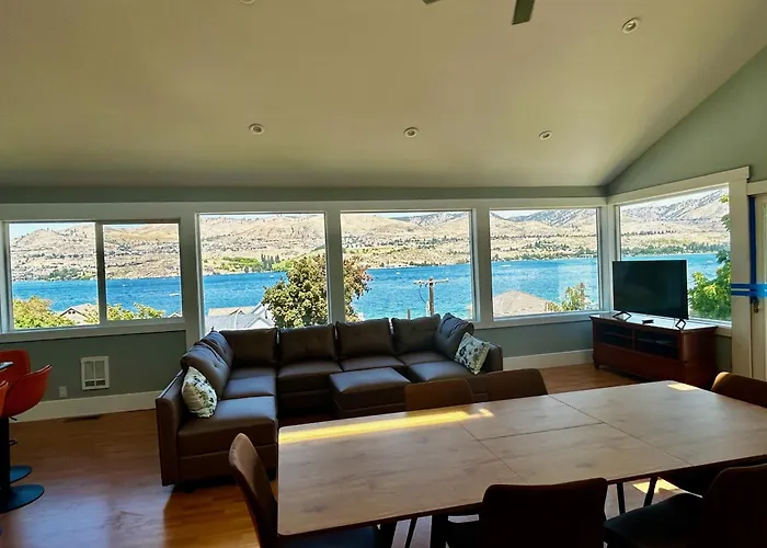 Water Street Retreat