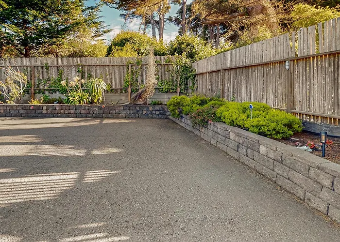 Cozy Mendocino Home Near Headlands State Park