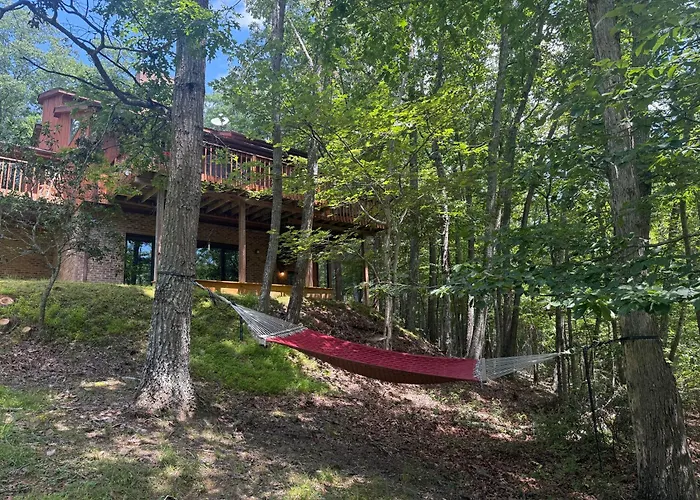 Morency Place - 14-Acre Woodland Escape 5 Miles From Vt