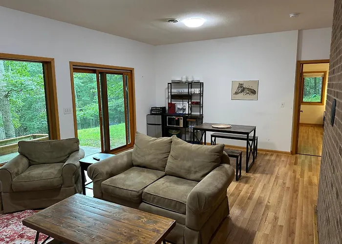 Morency Place - 14-Acre Woodland Escape 5 Miles From Vt