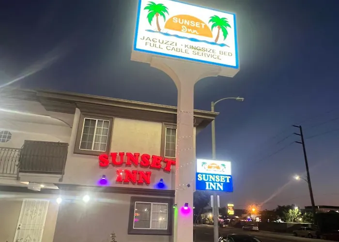 Sunset Inn & Suites