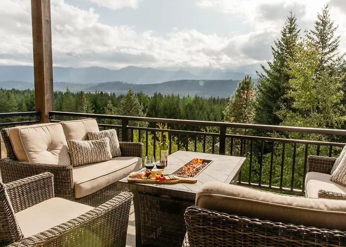 Dreamy Views, Pool Access, Game Room, Fire Pit
