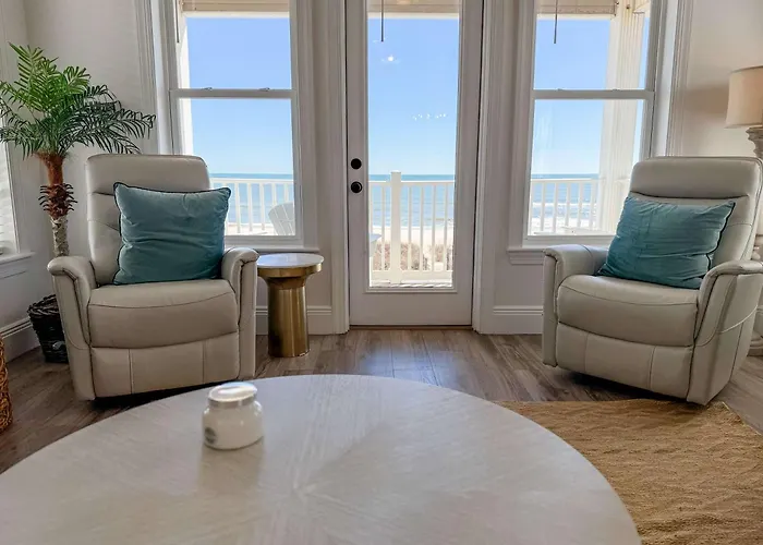 Gulf-Front Paradise 3Br Beach House Prime Location