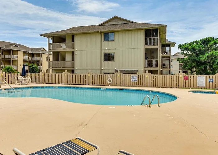 5 Mi To Cherry Grove Beach: Dog-Friendly Condo!