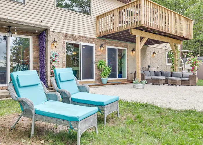 Private Beach! Luxe Lake House In Pocono Mtns