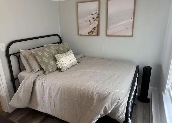 The Lighthouse - Perfect Location Near Beach