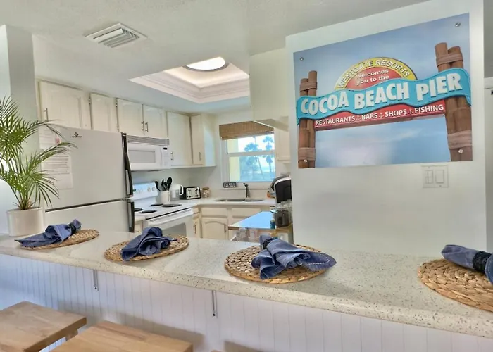 Beachfront With Heated Pool, 60 Seconds To Beach