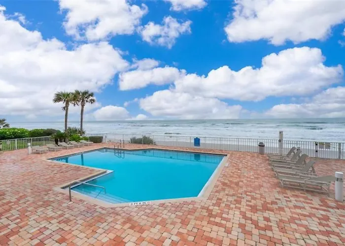 Serene 2Br Oceanfront Condo With Balcony, Florida